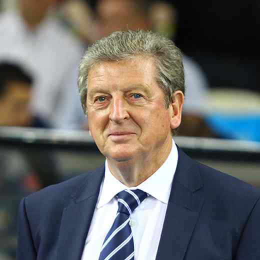 https://www.voguedeveyrier.com/wp-content/uploads/2017/10/team_coach_02.jpg